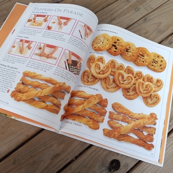 Let's Cook a Treat Kid's Cookbook Recipes Cooking Cook Book Dorling Kindersley - Picture 3 of 4